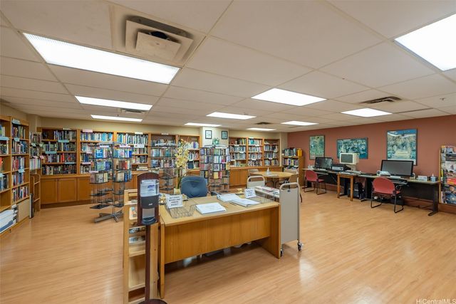 1314 Kalakaua Avenue 707, Honolulu, HI 96826