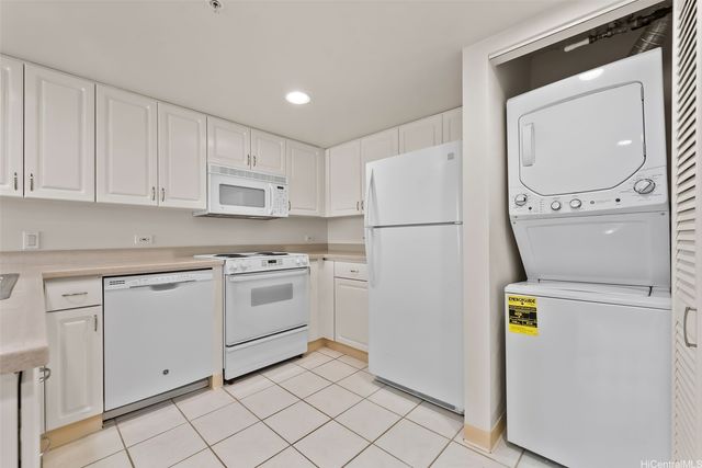 1314 Kalakaua Avenue 707, Honolulu, HI 96826