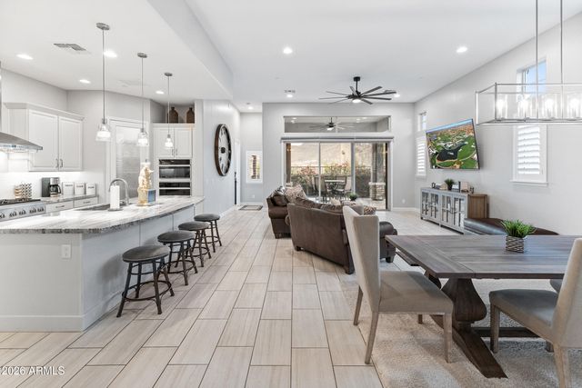 11938 W CREOSOTE Drive, Peoria, AZ 85383