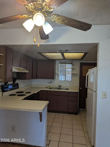 404 E OSAGE Avenue, Apache Junction, AZ 85119