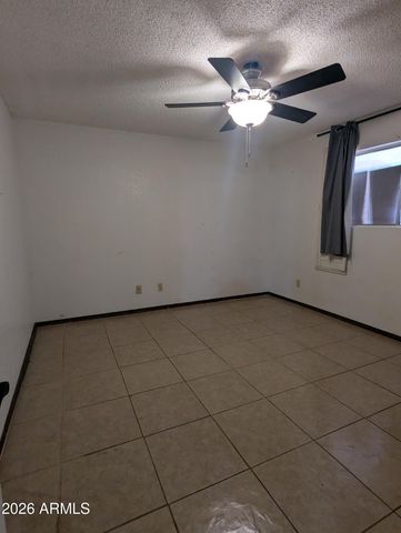 404 E OSAGE Avenue, Apache Junction, AZ 85119