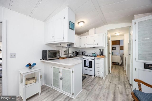 273 WOODHAVEN CT, Berlin, MD 21811