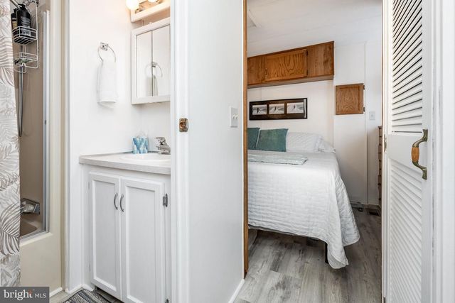 273 WOODHAVEN CT, Berlin, MD 21811