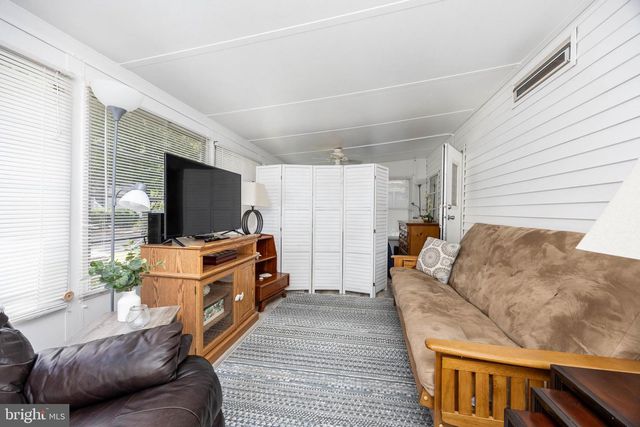 273 WOODHAVEN CT, Berlin, MD 21811