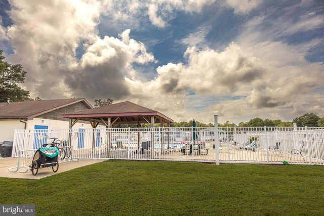 273 WOODHAVEN CT, Berlin, MD 21811