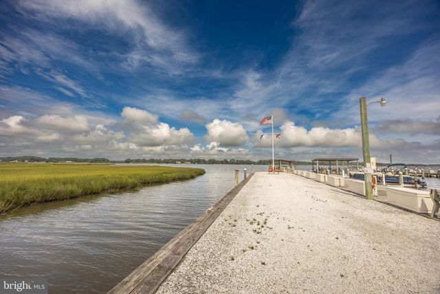 273 WOODHAVEN CT, Berlin, MD 21811