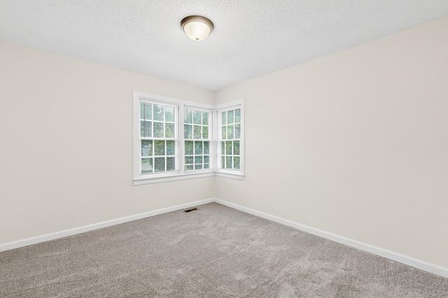 457 N High St, Wichita, KS 67203