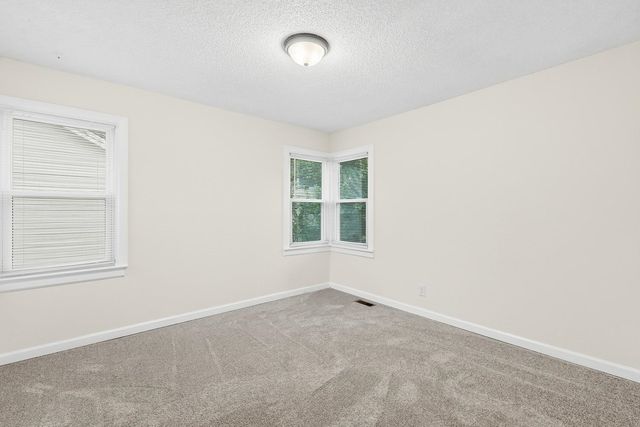 457 N High St, Wichita, KS 67203