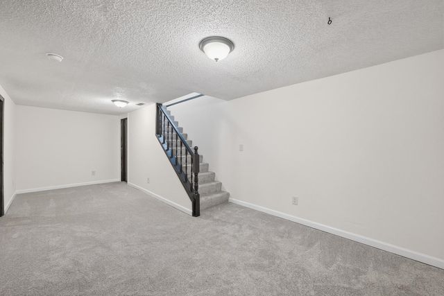 457 N High St, Wichita, KS 67203