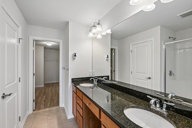 19 Crispwater Way 178, Hopkinton, MA 01748