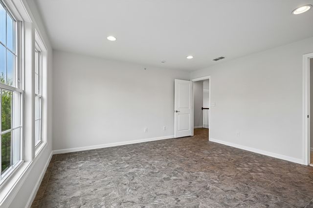 19 Crispwater Way 178, Hopkinton, MA 01748