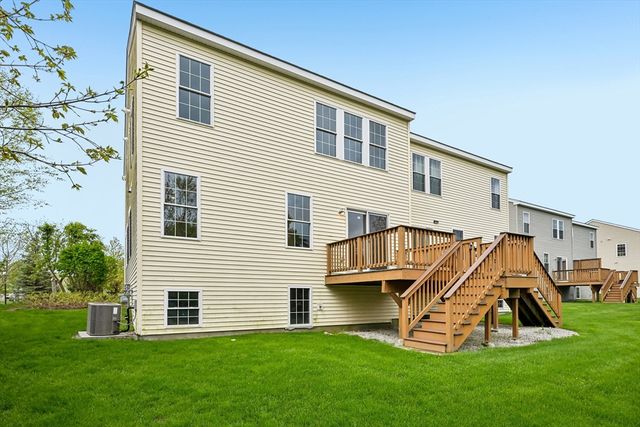 19 Crispwater Way 178, Hopkinton, MA 01748