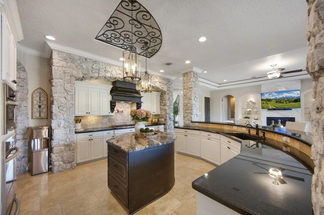17108 Lakeway Park, Tomball, TX 77375