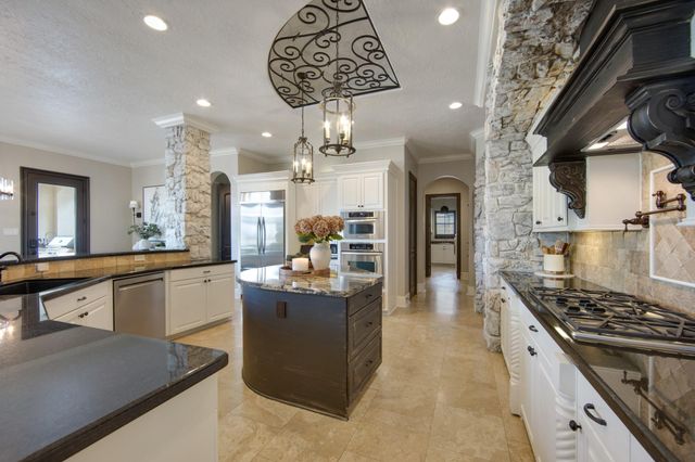 17108 Lakeway Park, Tomball, TX 77375