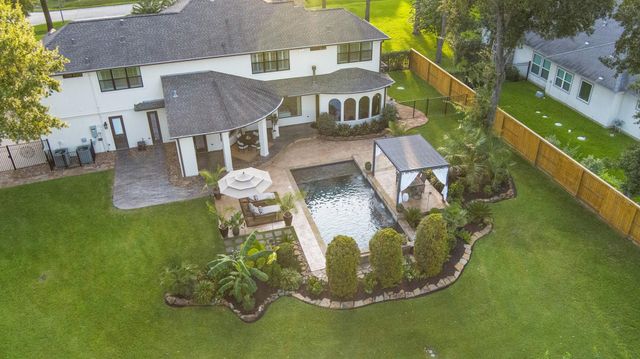 17108 Lakeway Park, Tomball, TX 77375