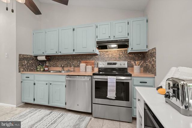 9612 SEA SHADOW, Columbia, MD 21046
