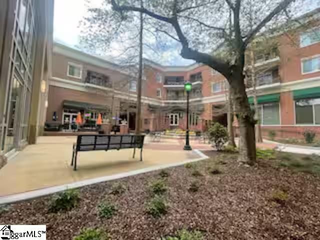 10 E Washington Street Unit 2i, Greenville, SC 29601
