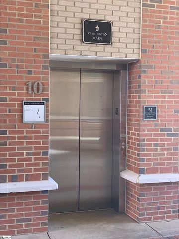 10 E Washington Street Unit 2i, Greenville, SC 29601