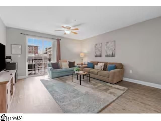 10 E Washington Street Unit 2i, Greenville, SC 29601