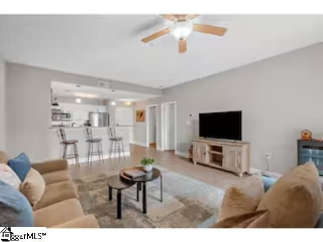 10 E Washington Street Unit 2i, Greenville, SC 29601