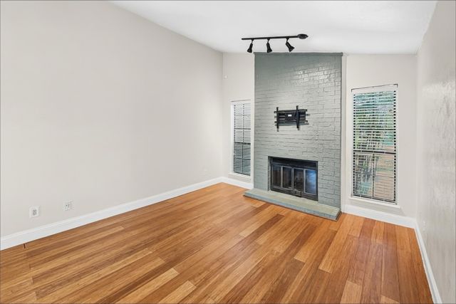 1108 Quail Valley Lane 221, Arlington, TX 76011