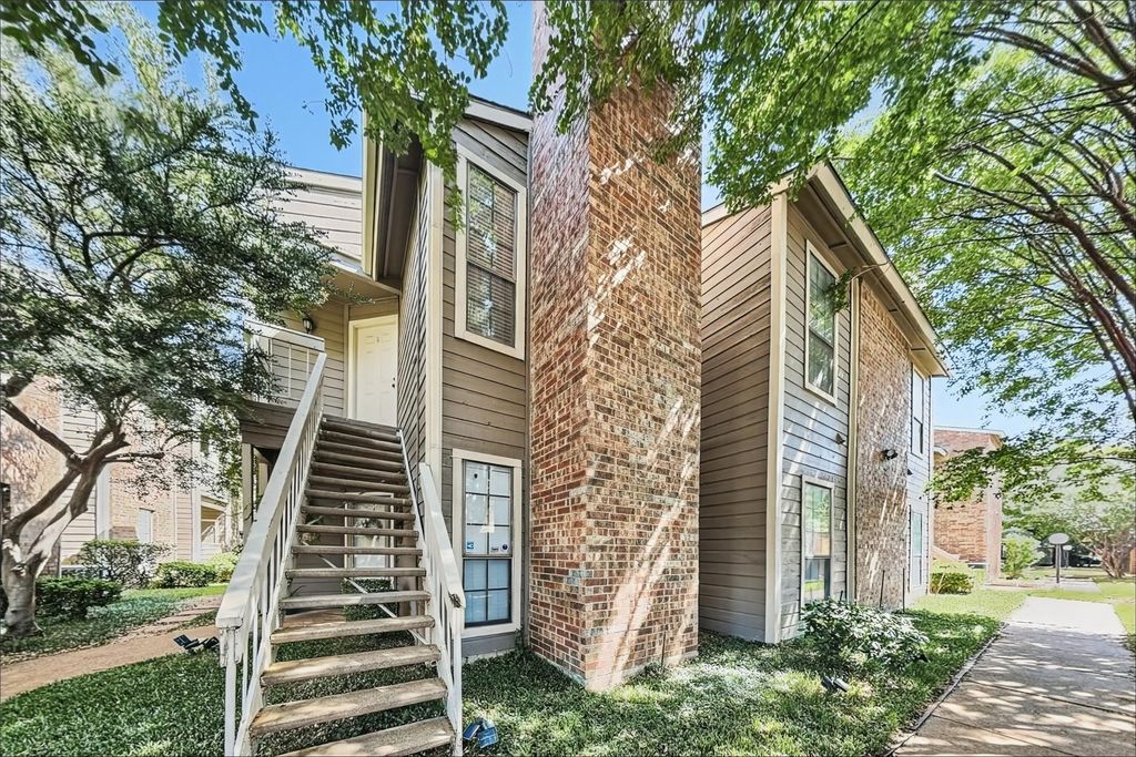 1108 Quail Valley Lane 221, Arlington, TX 76011