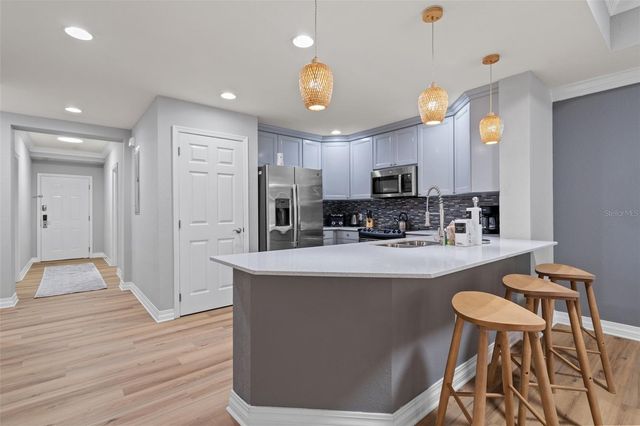 7658 WHISPER WAY 202, Reunion, FL 34747