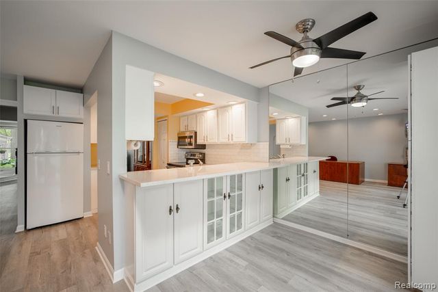 2689 Williamsburg Circle, Auburn Hills, MI 48326