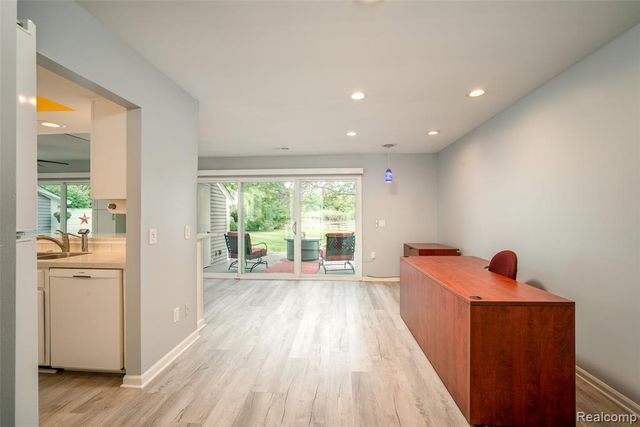 2689 Williamsburg Circle, Auburn Hills, MI 48326