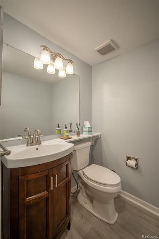 2689 Williamsburg Circle, Auburn Hills, MI 48326