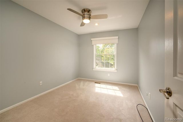 2689 Williamsburg Circle, Auburn Hills, MI 48326