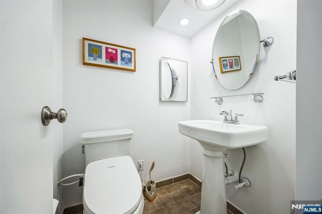 300 Winston Drive 2020, Cliffside Park, NJ 07010