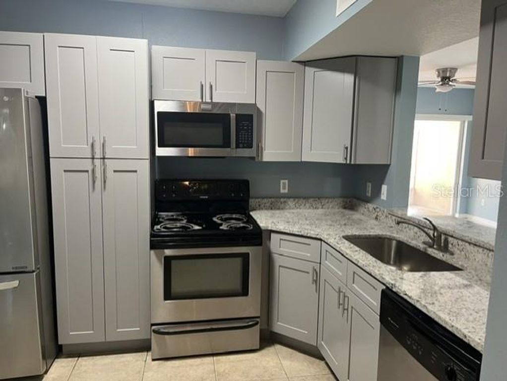 Image 2 of property listing at 495 LAS CORTES LANE 102, Orlando, FL 32824