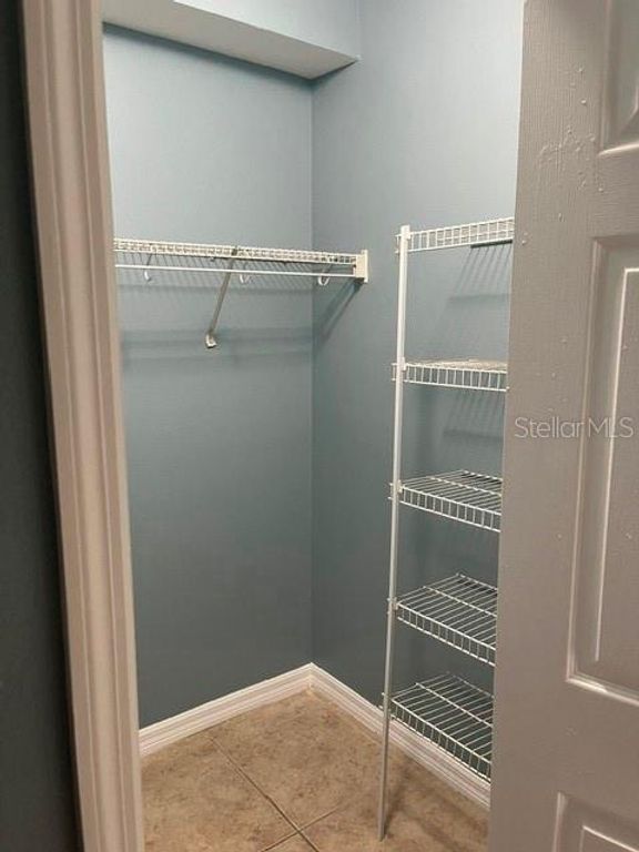 Image 14 of property listing at 495 LAS CORTES LANE 102, Orlando, FL 32824