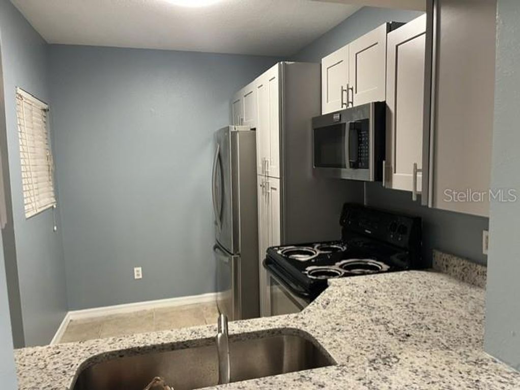 Image 4 of property listing at 495 LAS CORTES LANE 102, Orlando, FL 32824