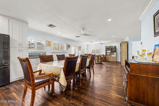 813 E GLENDALE Avenue, Phoenix, AZ 85020