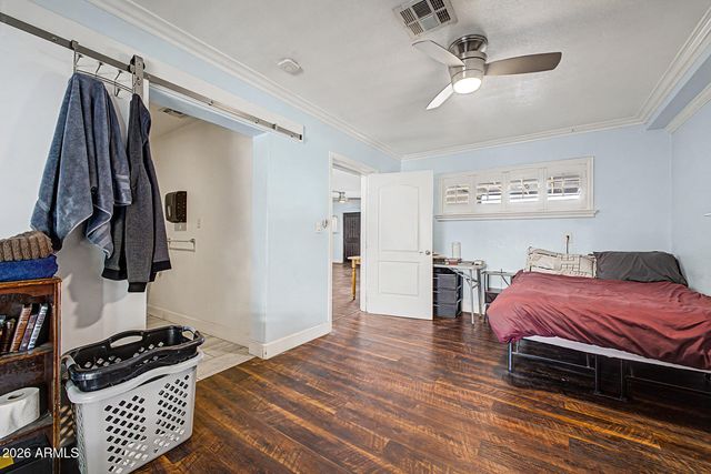 813 E GLENDALE Avenue, Phoenix, AZ 85020