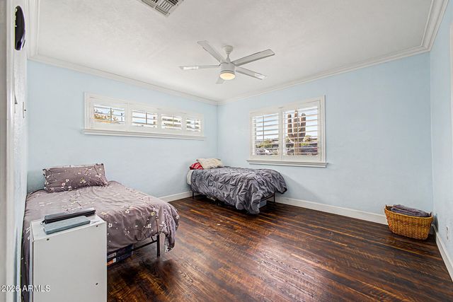 813 E GLENDALE Avenue, Phoenix, AZ 85020
