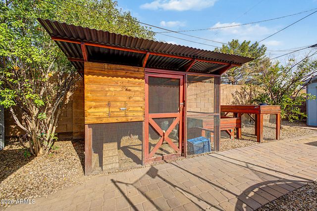 813 E GLENDALE Avenue, Phoenix, AZ 85020