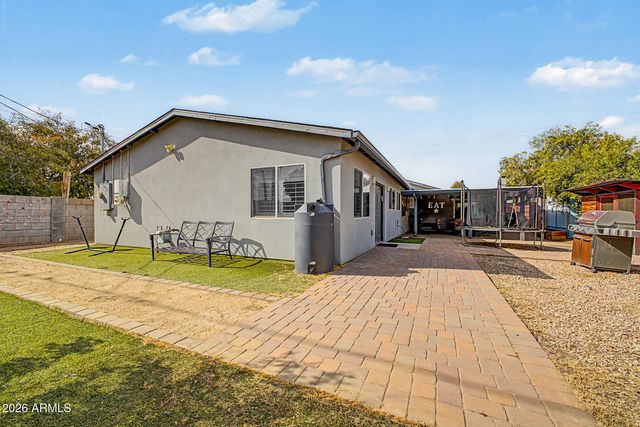 813 E GLENDALE Avenue, Phoenix, AZ 85020