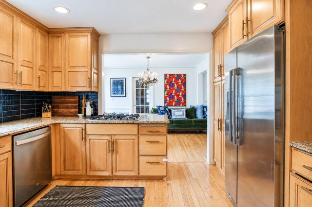 823 Memorial Parkway SW, Rochester, MN 55902