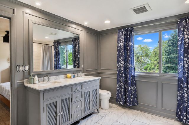 823 Memorial Parkway SW, Rochester, MN 55902