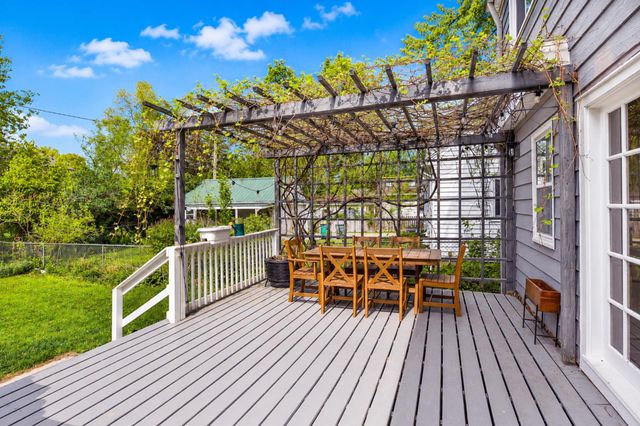 823 Memorial Parkway SW, Rochester, MN 55902