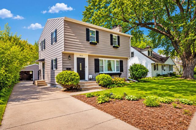 823 Memorial Parkway SW, Rochester, MN 55902