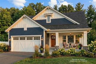 112 NIKE Drive, Calhoun, GA 30701