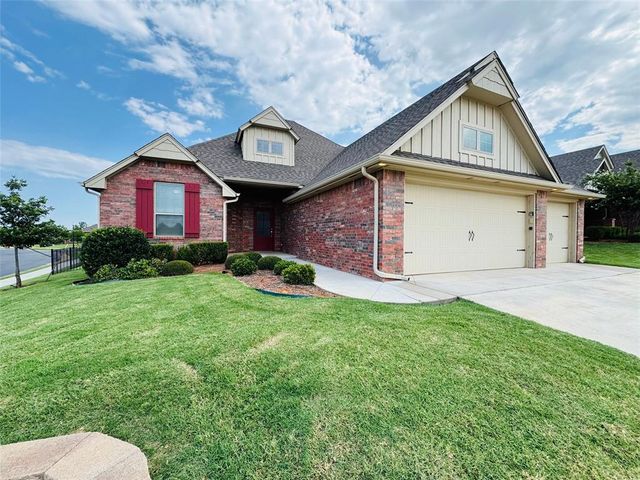 633 Texoma Drive, Edmond, OK 73025