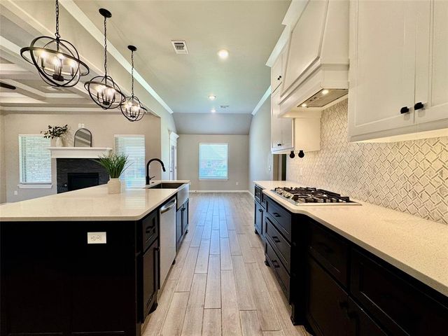 633 Texoma Drive, Edmond, OK 73025