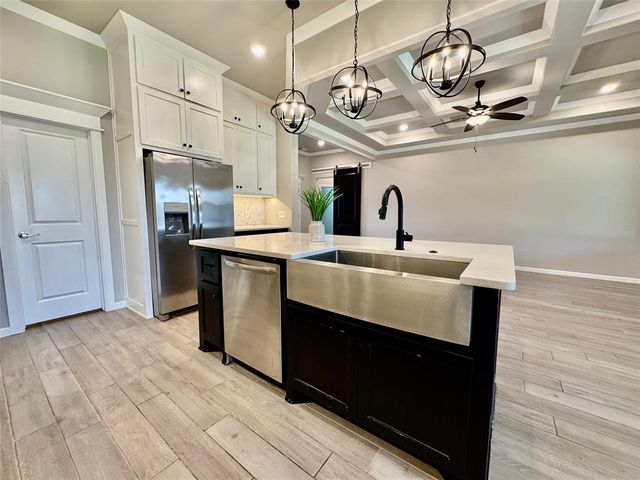 633 Texoma Drive, Edmond, OK 73025