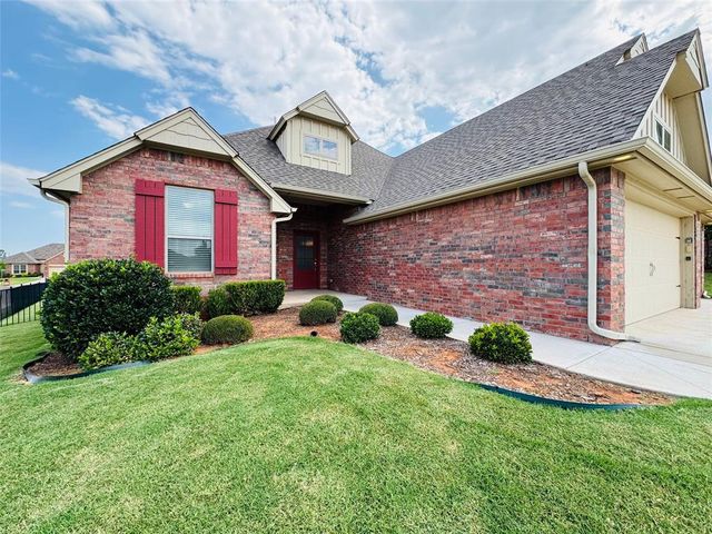 633 Texoma Drive, Edmond, OK 73025