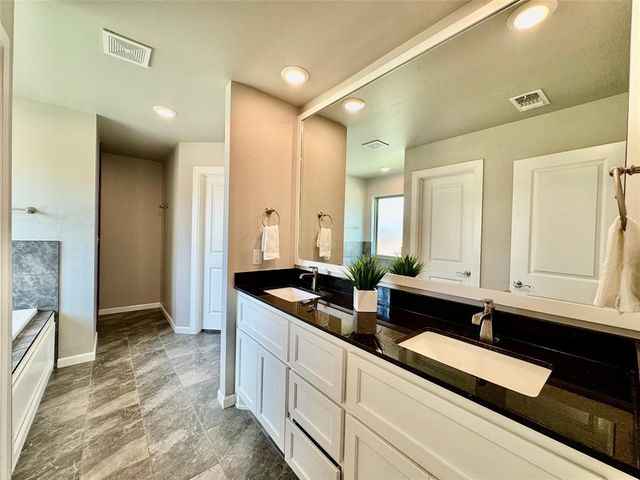 633 Texoma Drive, Edmond, OK 73025